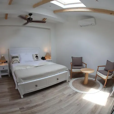 Hotel Afilli Koesk *